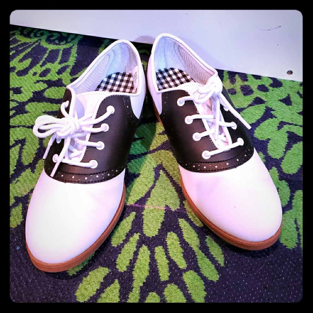 Retro oxford shoes